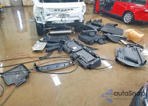 2021 Ford Bronco Sport z USA, uszkodzony, nr VIN 3FMCR9A68MRB32452